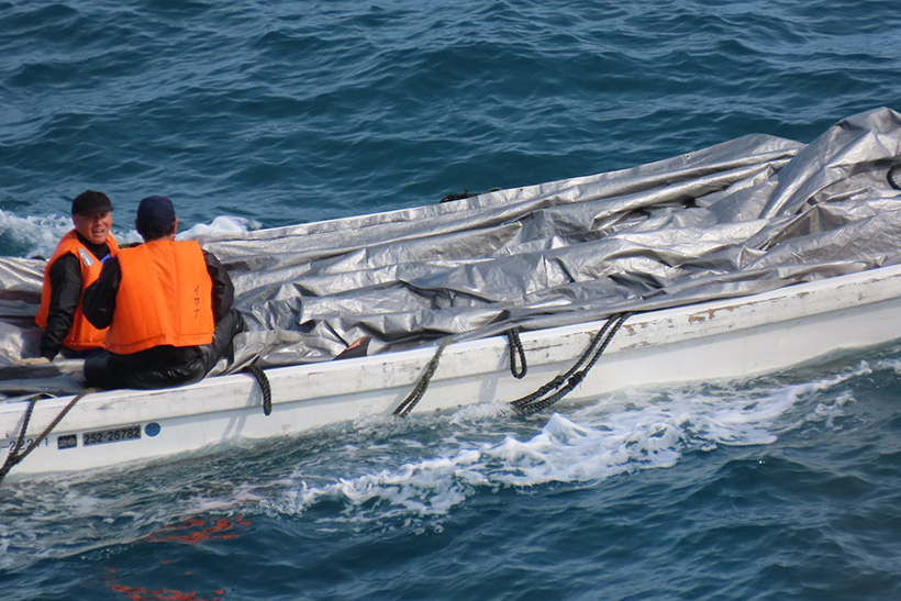Die 15 wehrlosen Opfer heute wurden mit Boote ins Metzgerhaus transportiert